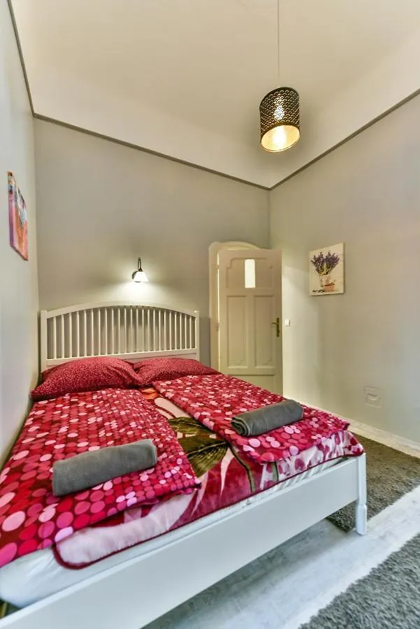 Apartment King Of Church Budapest