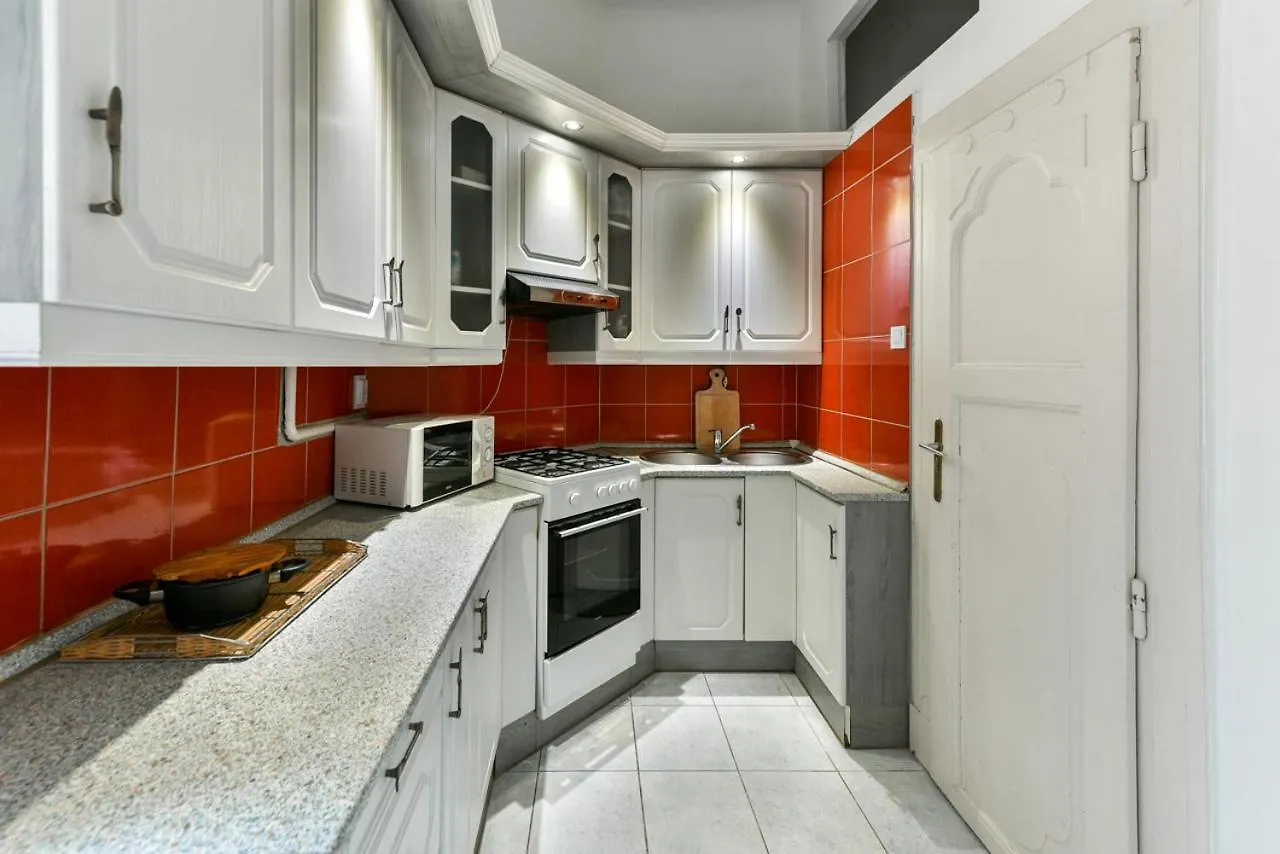 King Of Church Budapest Apartment
